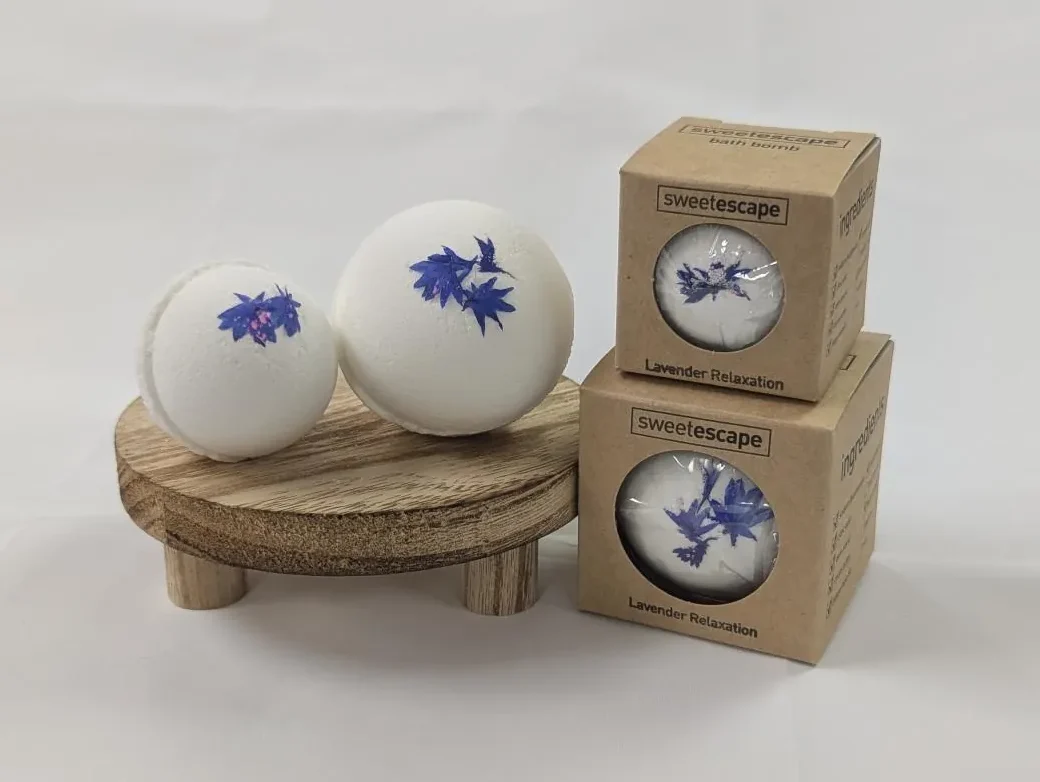 Individual Mini Bath Bomb Lavender (with Petals)