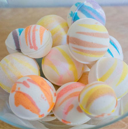 Individual Mini Bath Bomb Lemongrass (with Colour)