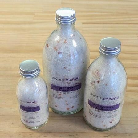 Black Raspberry and Vanilla Bath Tonic - 120g Jar